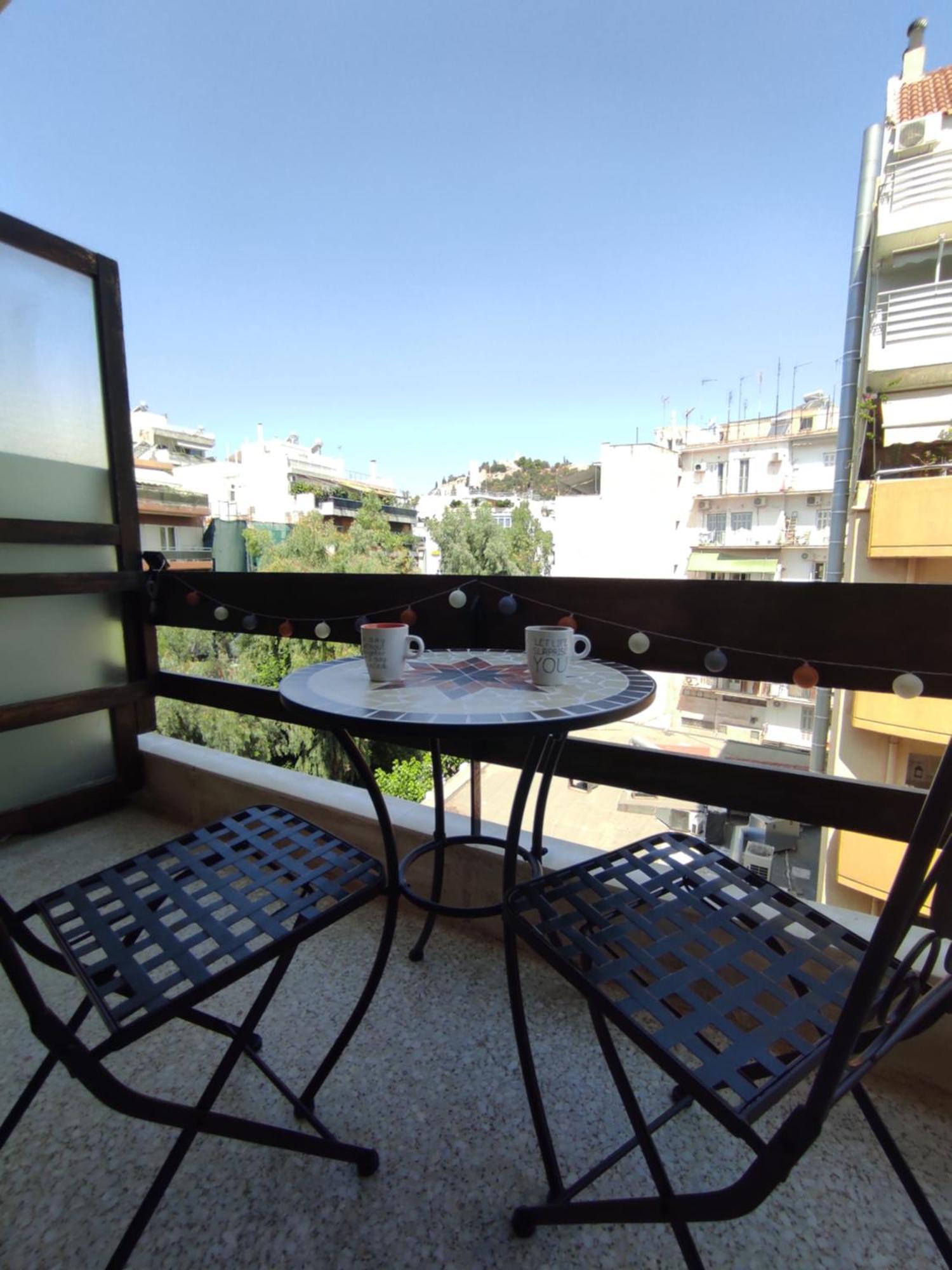Cosy Apartment On Dragon Street Athens Exterior photo