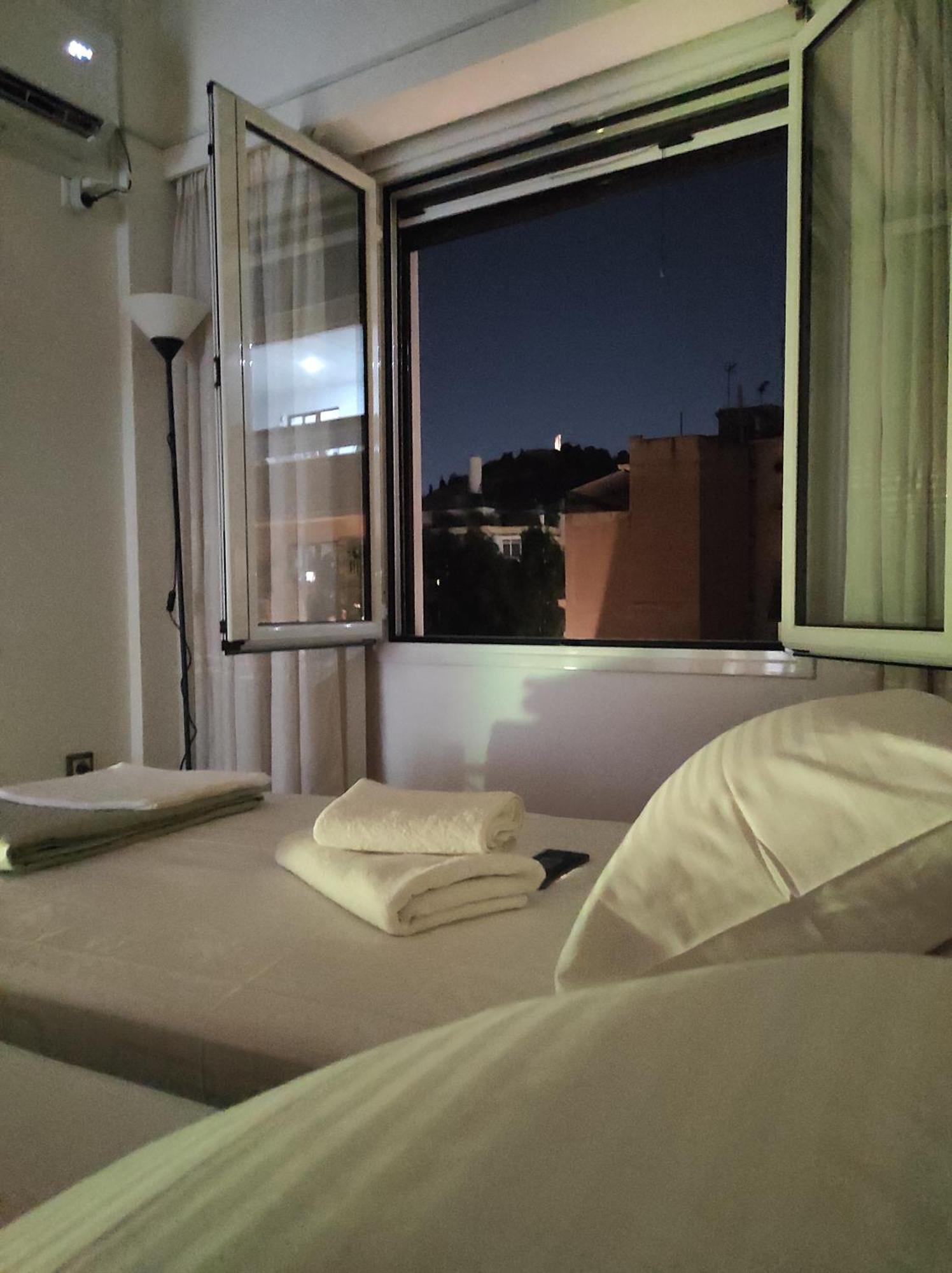 Cosy Apartment On Dragon Street Athens Exterior photo